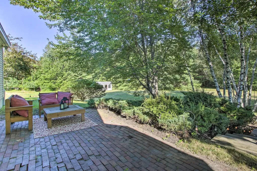 649 Walnut Hill Road North Yarmouth ME 04097