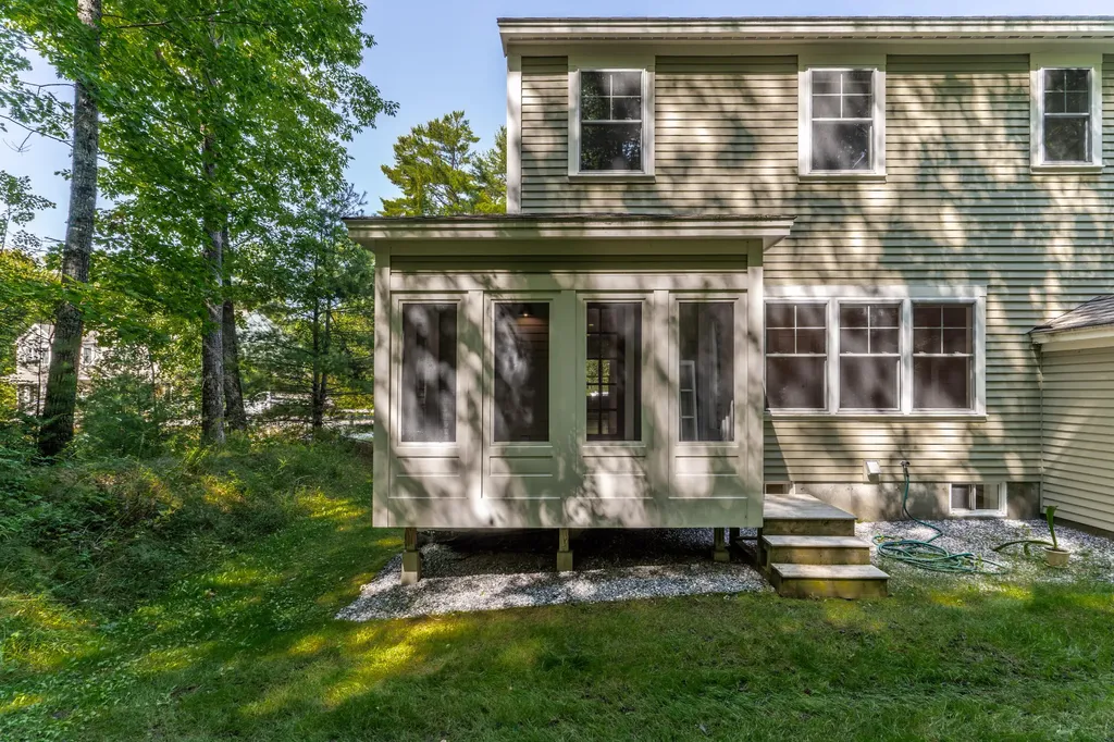 30 Harvest Ridge Road Freeport ME 04032