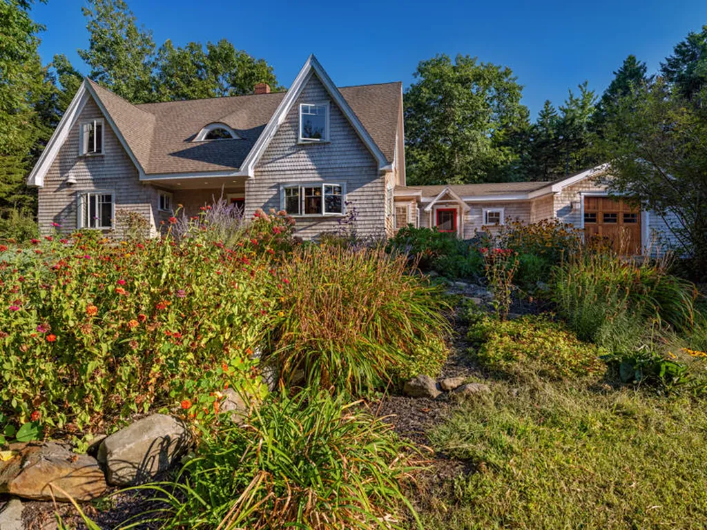 29 Boulder Hill Road Saint George ME 04860