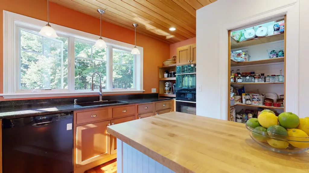 29 Boulder Hill Road Saint George ME 04860