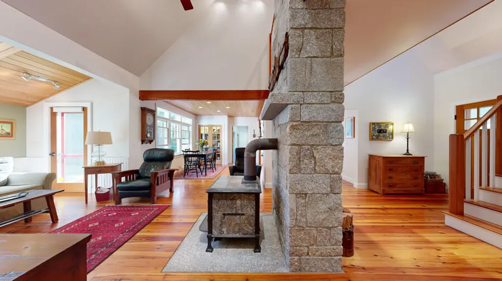 29 Boulder Hill Road Saint George ME 04860