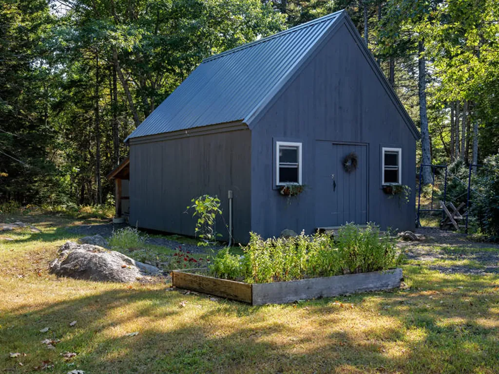 29 Boulder Hill Road Saint George ME 04860