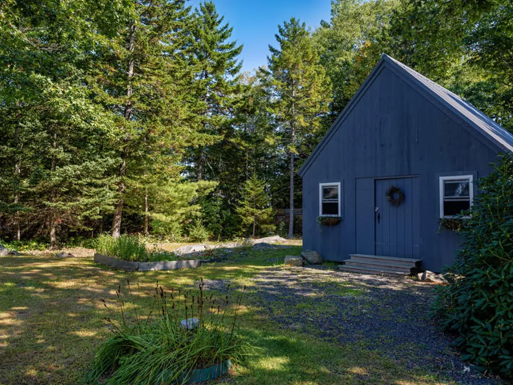 29 Boulder Hill Road Saint George ME 04860