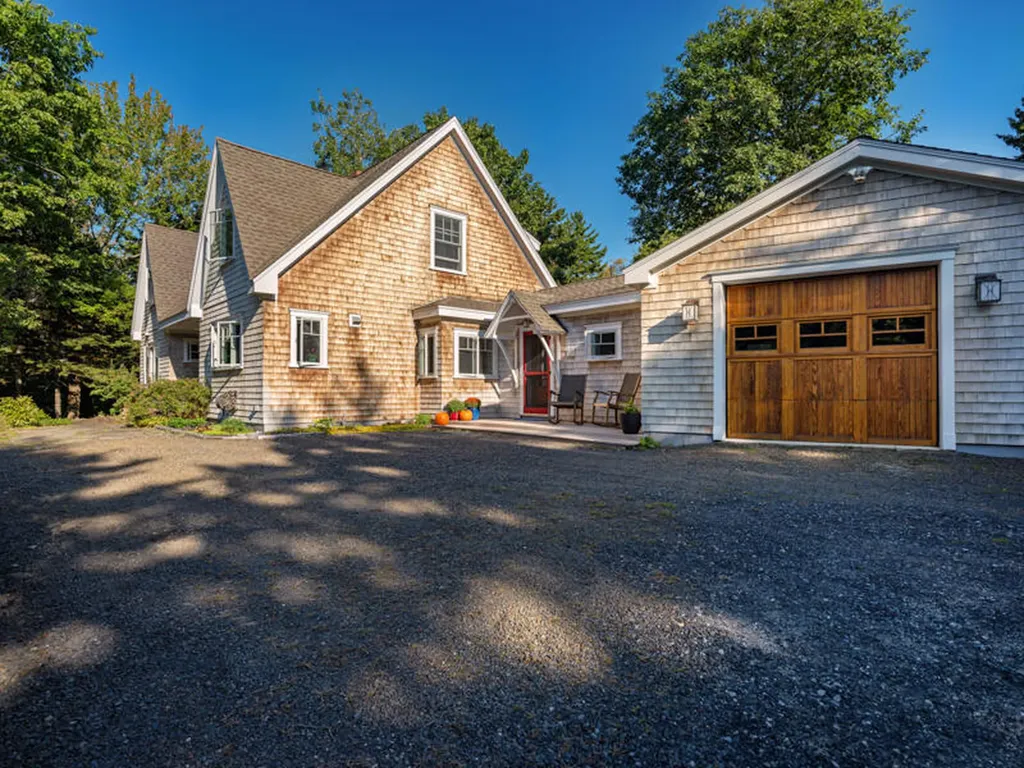 29 Boulder Hill Road Saint George ME 04860
