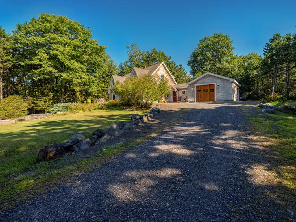 29 Boulder Hill Road Saint George ME 04860