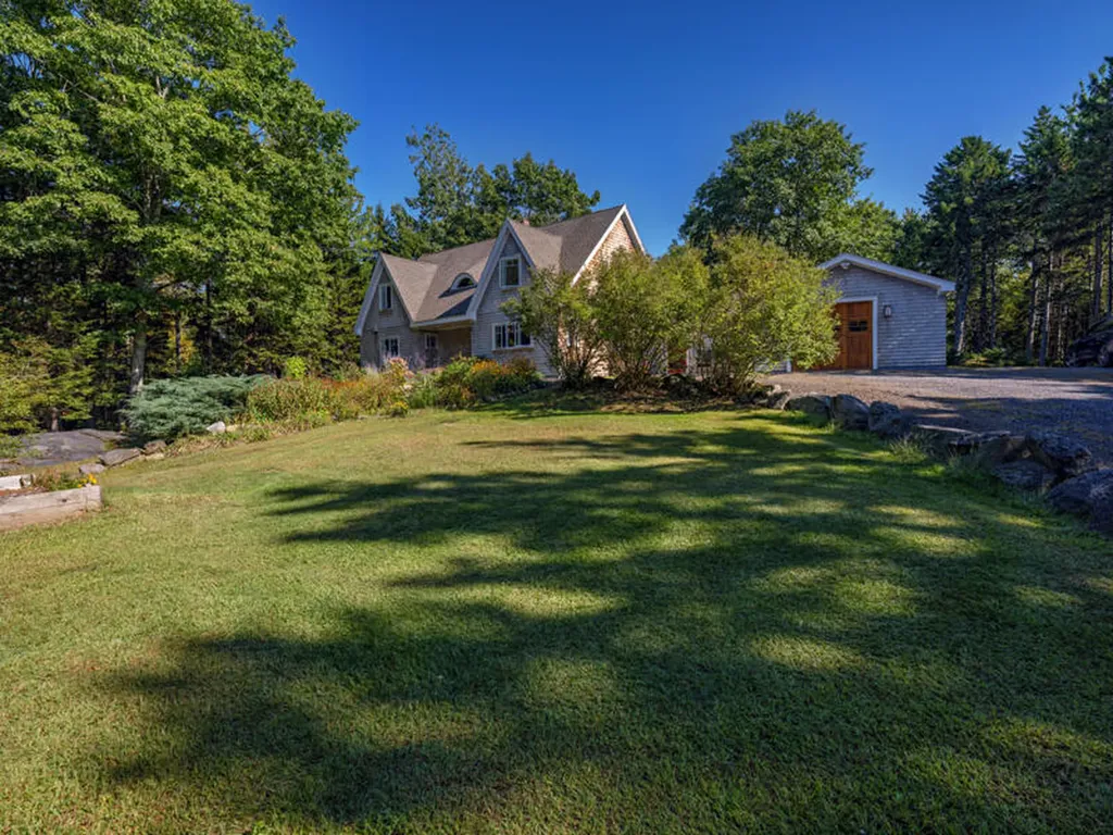 29 Boulder Hill Road Saint George ME 04860