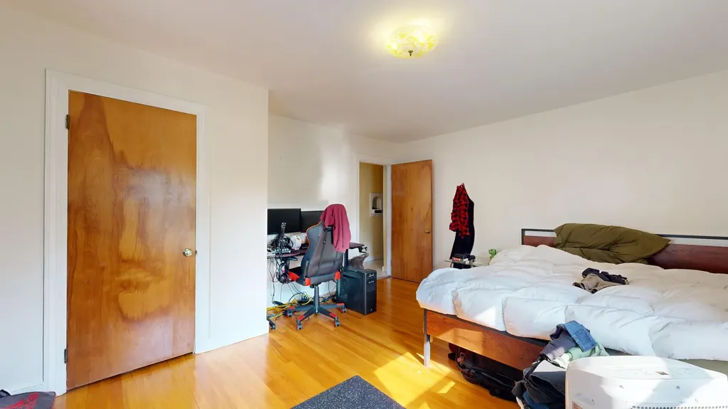 28 Newman Street Lewiston ME 04240