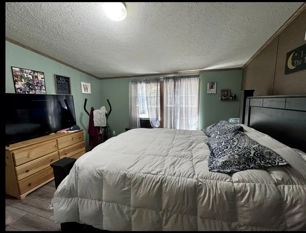 69 Old Kingfield Road New Portland ME 04961