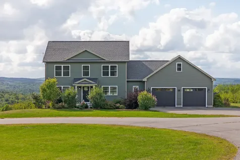 107 Mountain View Drive Auburn ME 04210