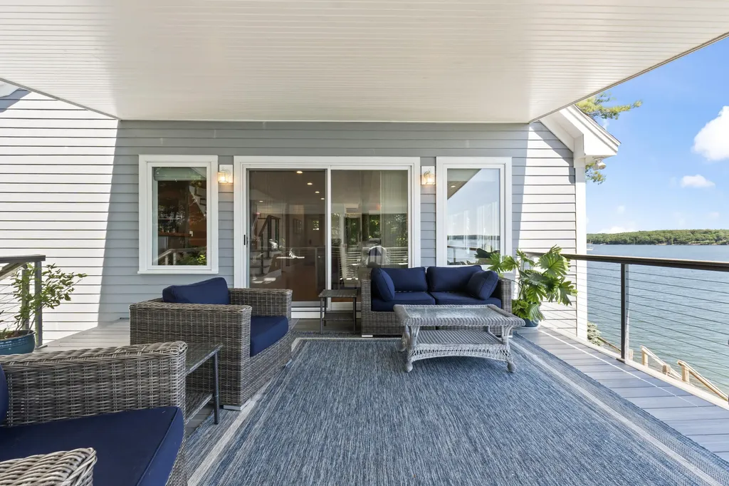 7 Chase Lane Brunswick ME 04011