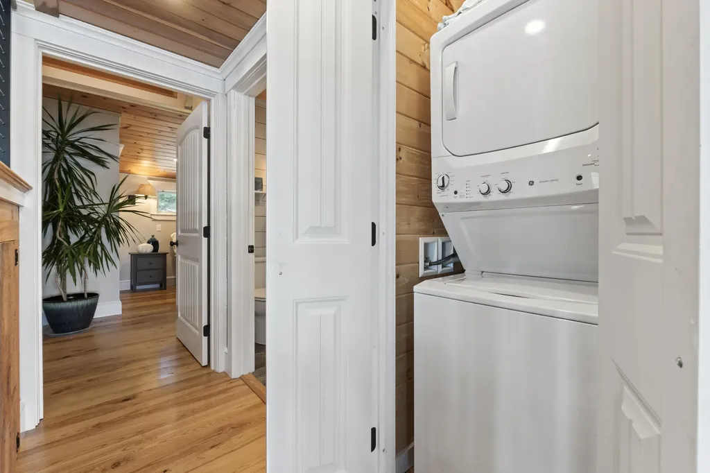 7 Chase Lane Brunswick ME 04011