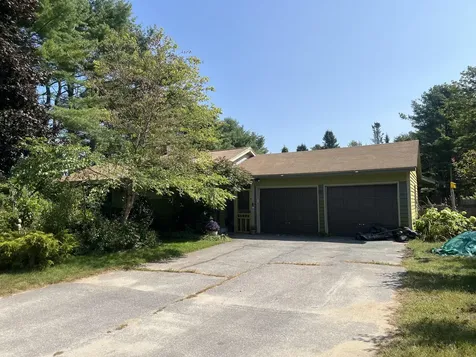 131 Maquoit Road Brunswick ME 04011