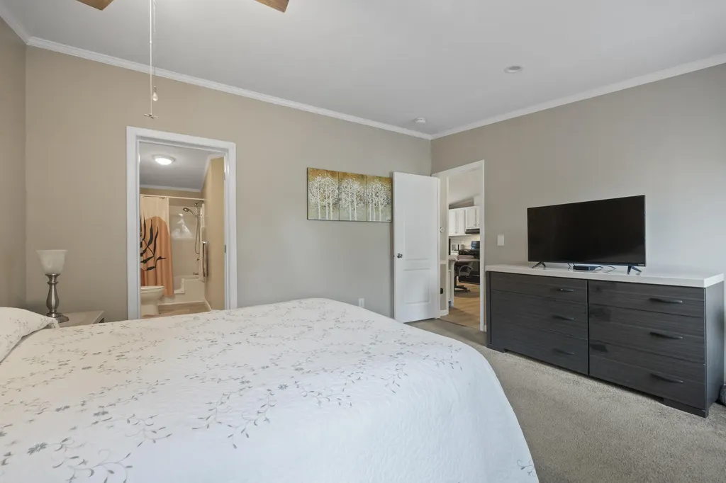 17 Harmony Hill Road Topsham ME 04086