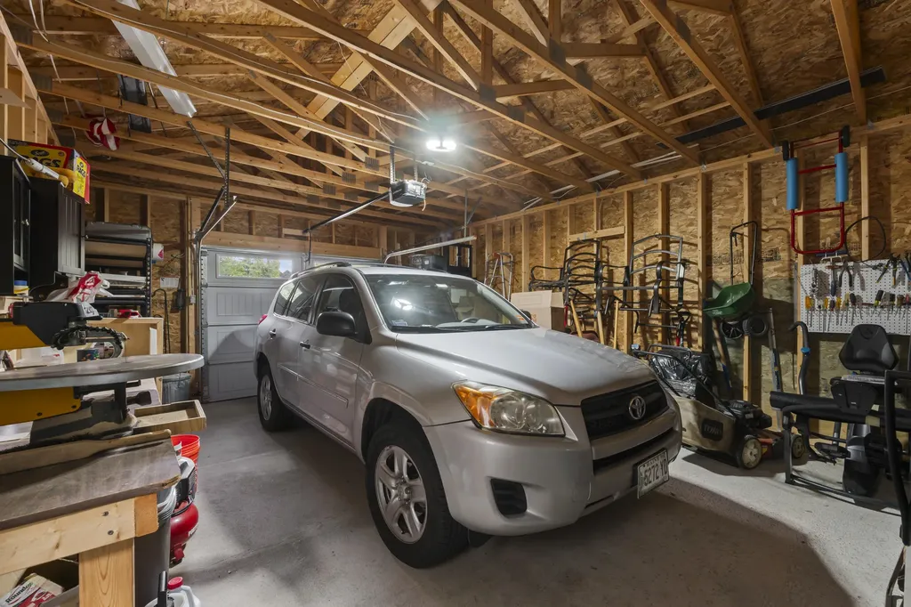 17 Harmony Hill Road Topsham ME 04086