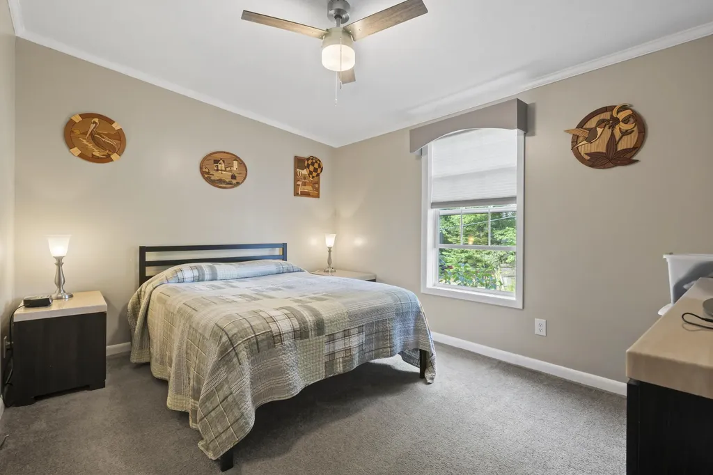 17 Harmony Hill Road Topsham ME 04086