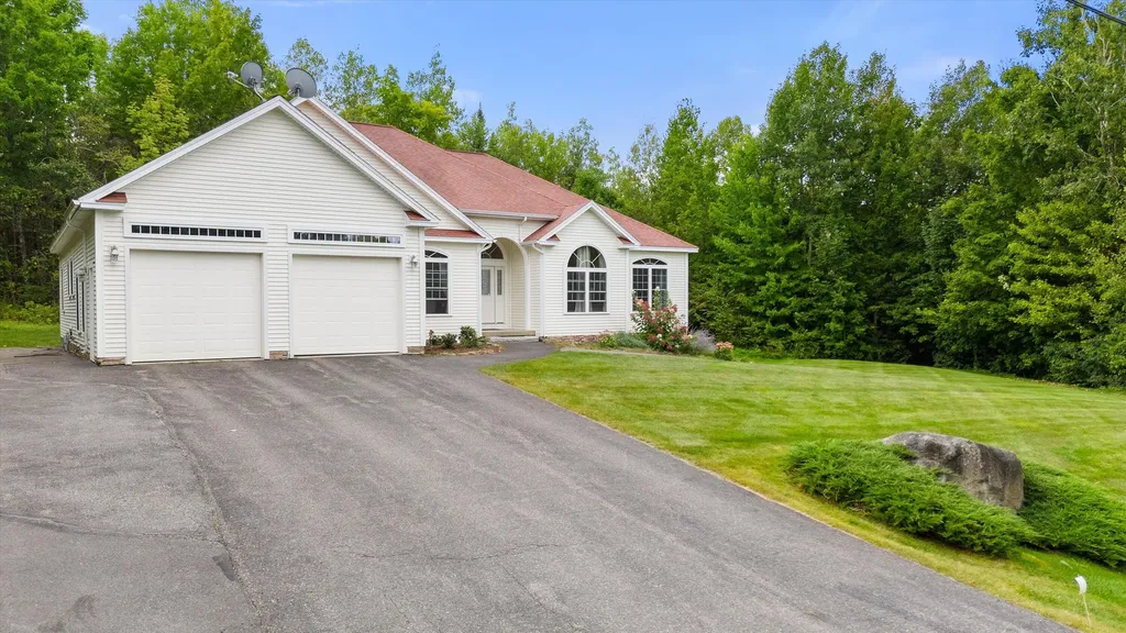 283 Skyline Road Bangor ME 04401