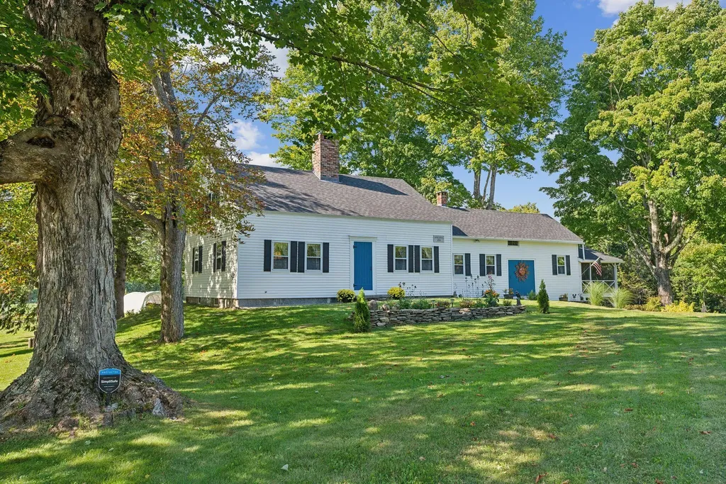 577 Arnold Lane Palermo ME 04354