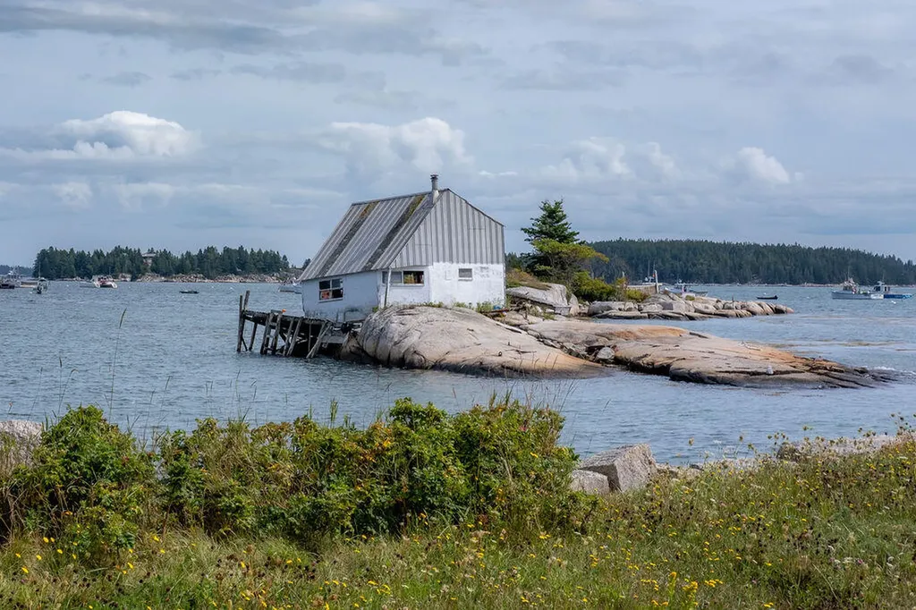 00 Honks Island Stonington ME 04681