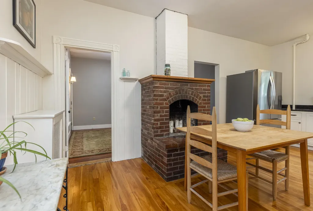 16 Nevens Street Portland ME 04103