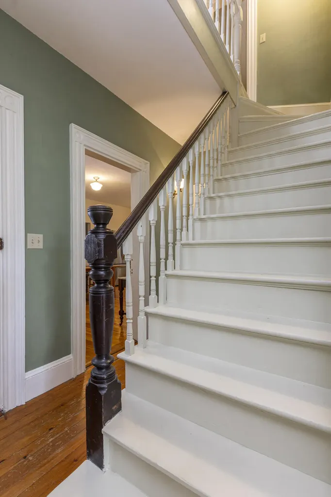 16 Nevens Street Portland ME 04103