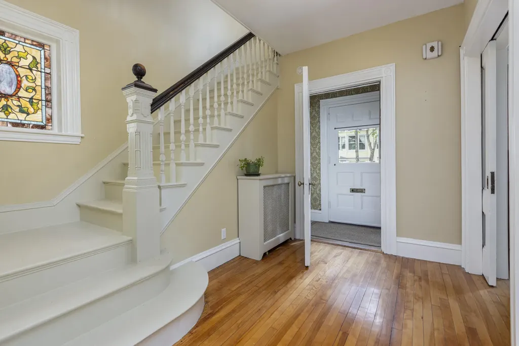 16 Nevens Street Portland ME 04103