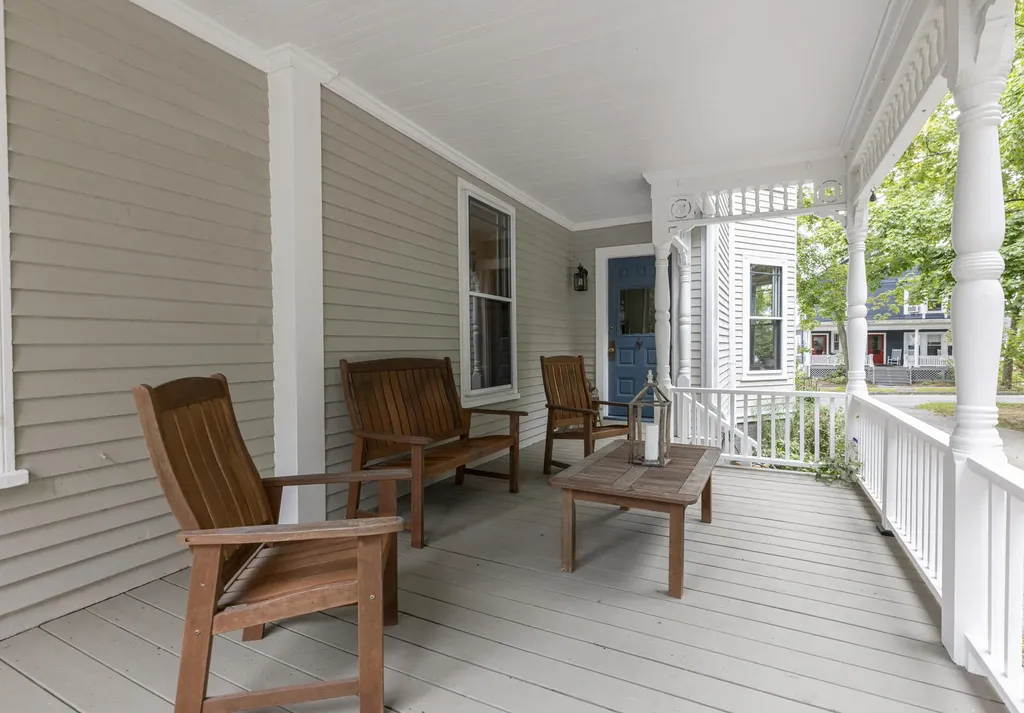 16 Nevens Street Portland ME 04103