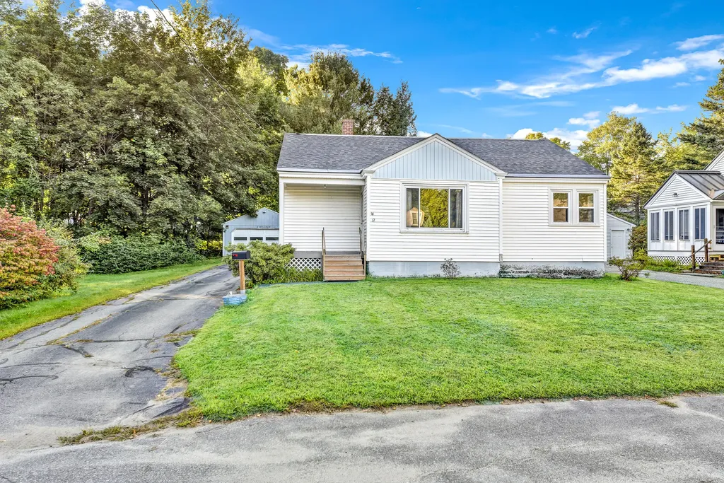 12 Tardiff Street Waterville ME 04901