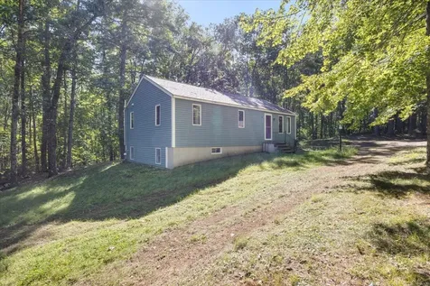 4 Overlook Circle Limerick ME 04048