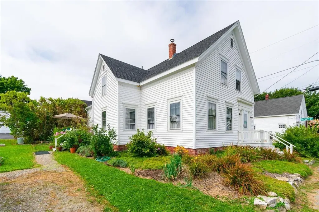 34 Orange Street Rockland ME 04841