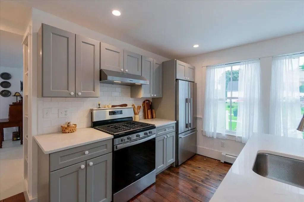 34 Orange Street Rockland ME 04841