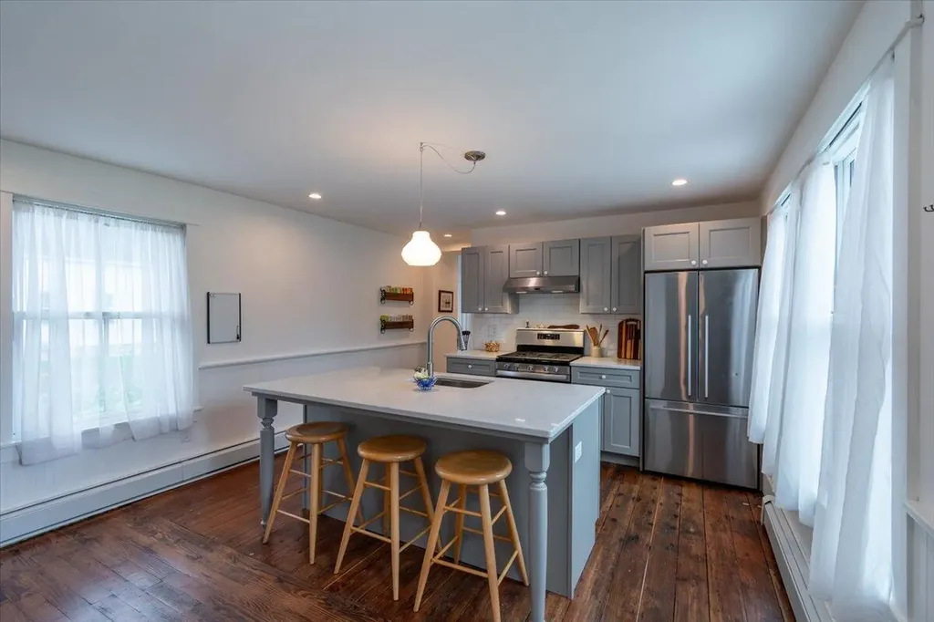 34 Orange Street Rockland ME 04841