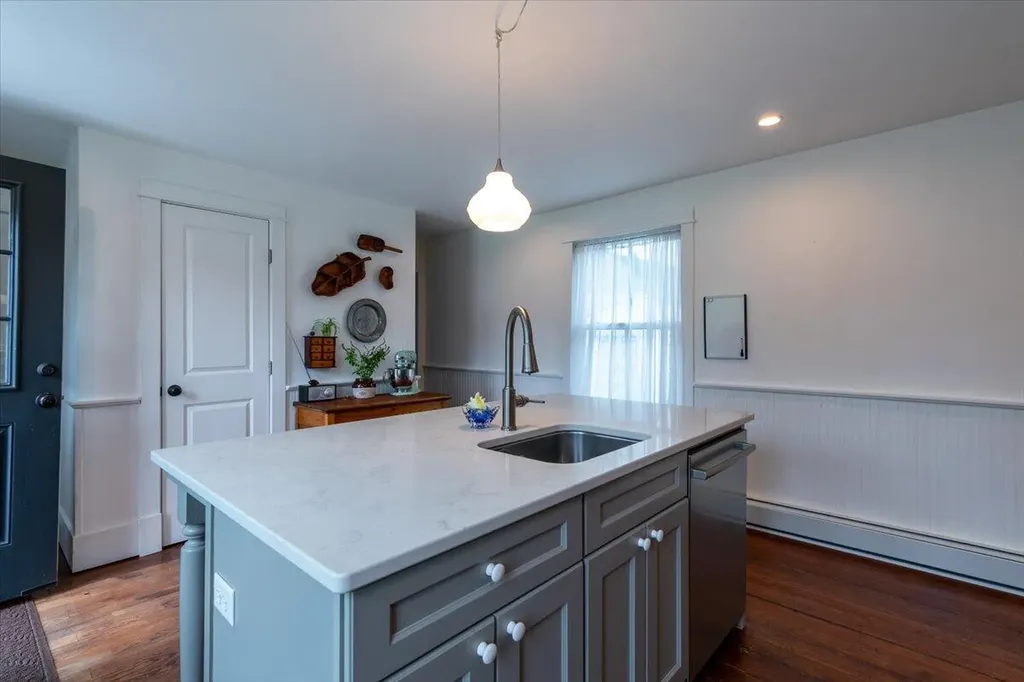 34 Orange Street Rockland ME 04841
