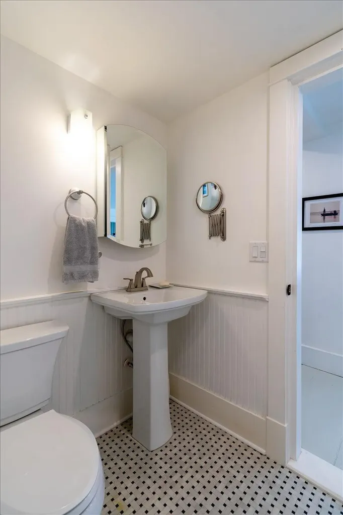 34 Orange Street Rockland ME 04841