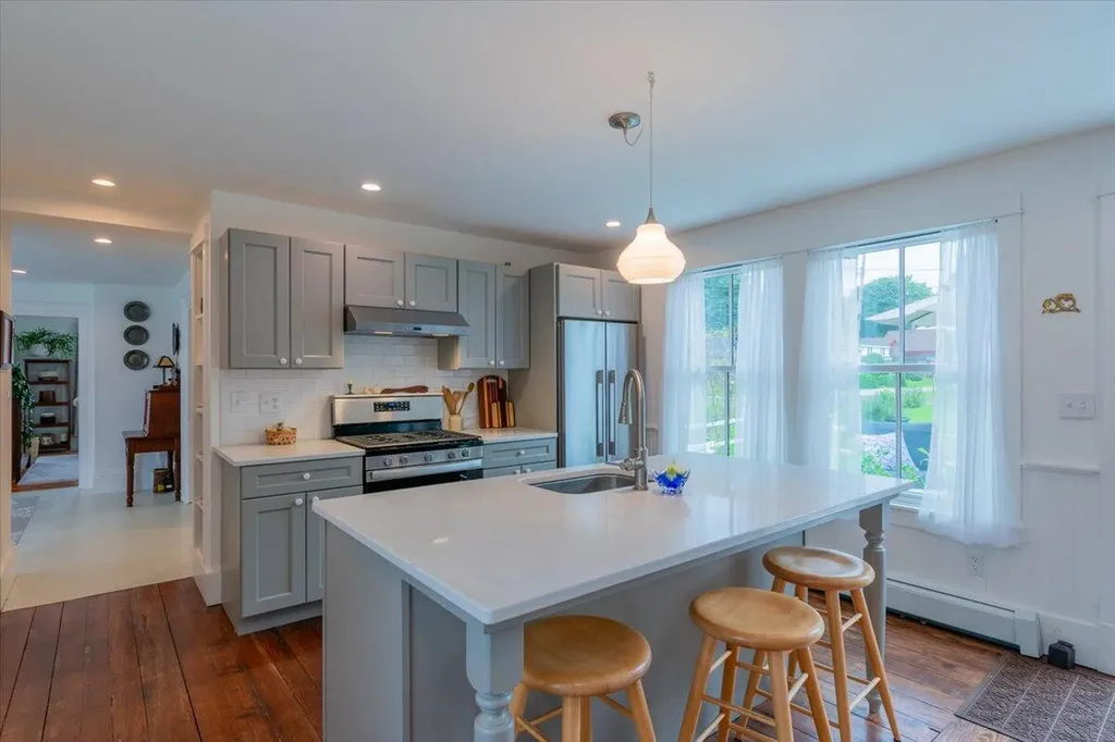 34 Orange Street Rockland ME 04841
