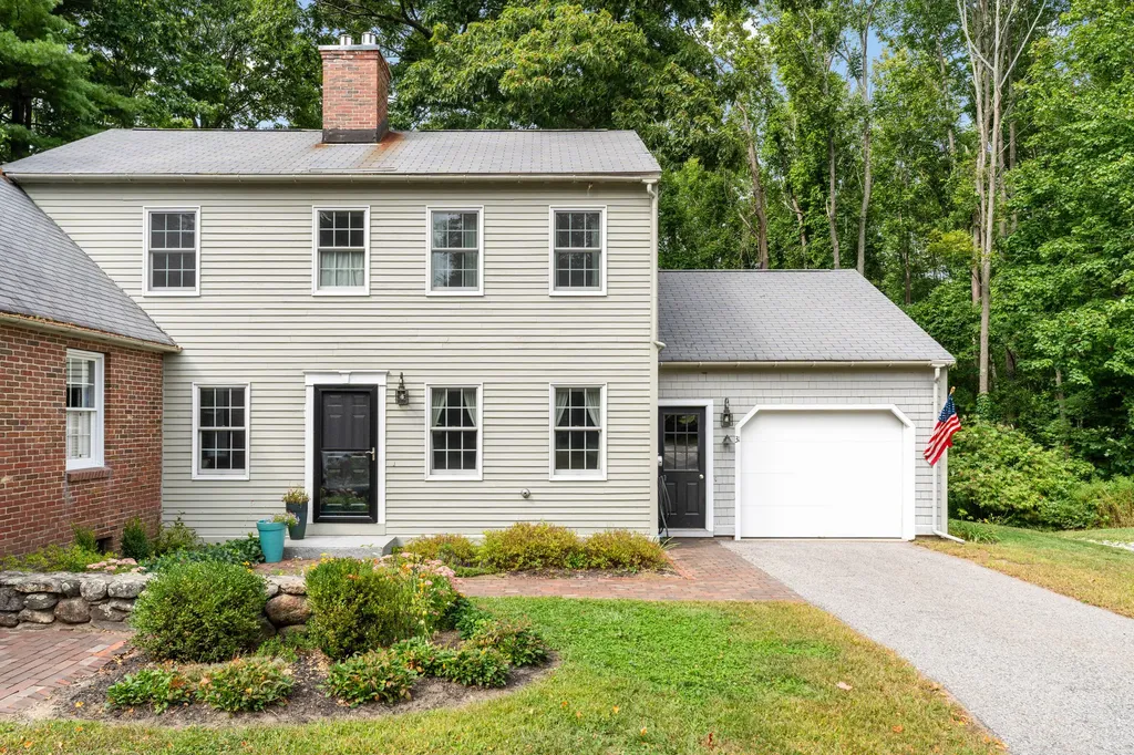 31 Bayberry Way South Portland ME 04106