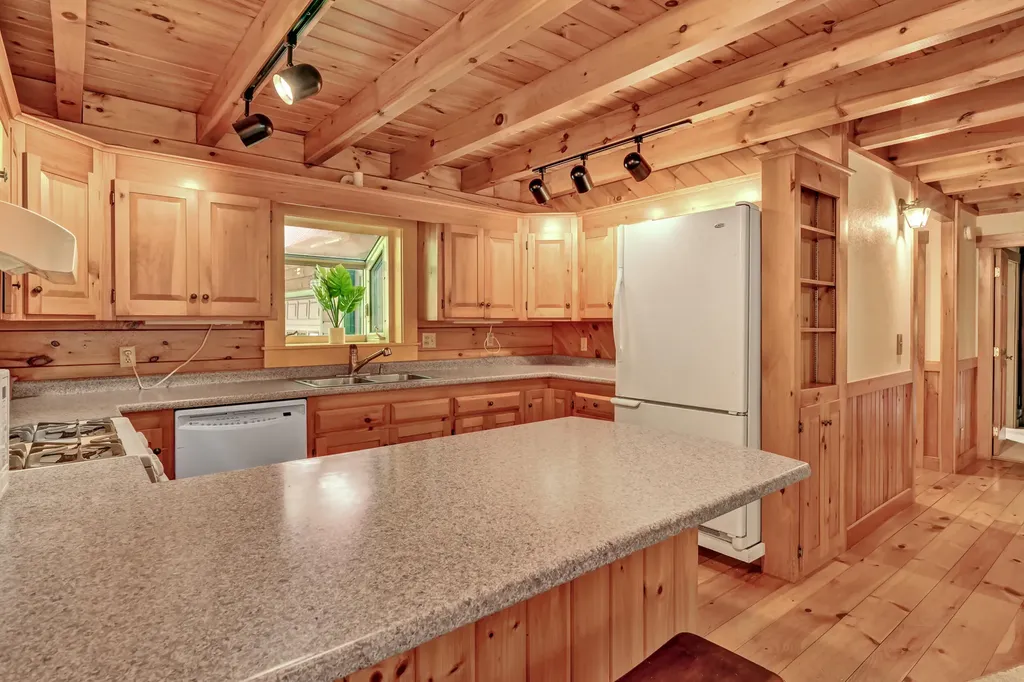 195 Old Quarry Road Farmington ME 04938