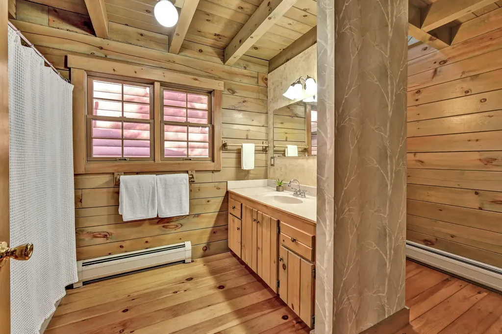 195 Old Quarry Road Farmington ME 04938