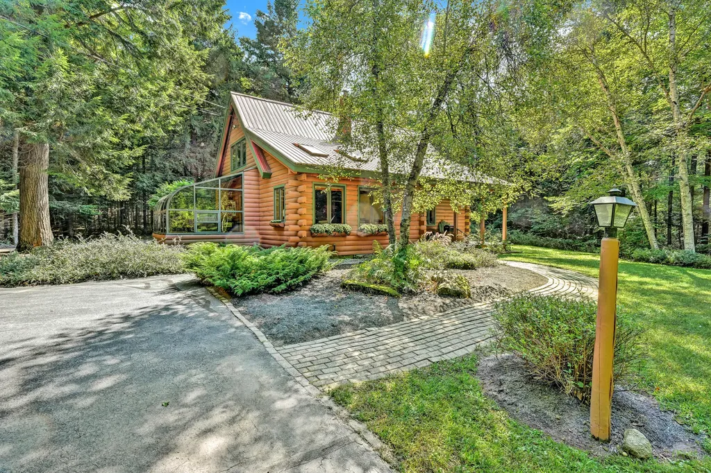 195 Old Quarry Road Farmington ME 04938