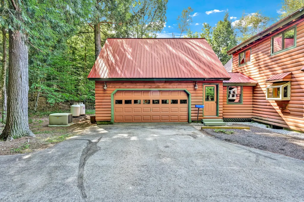 195 Old Quarry Road Farmington ME 04938