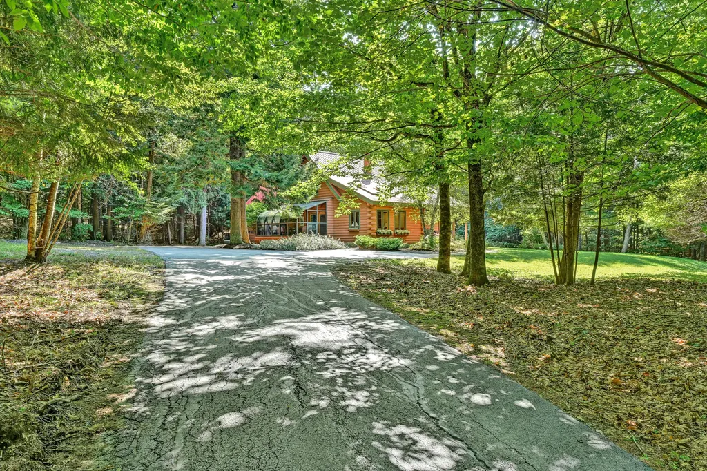 195 Old Quarry Road Farmington ME 04938