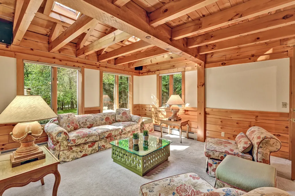 195 Old Quarry Road Farmington ME 04938