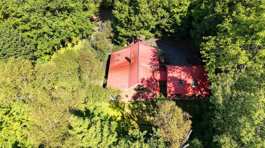 195 Old Quarry Road Farmington ME 04938