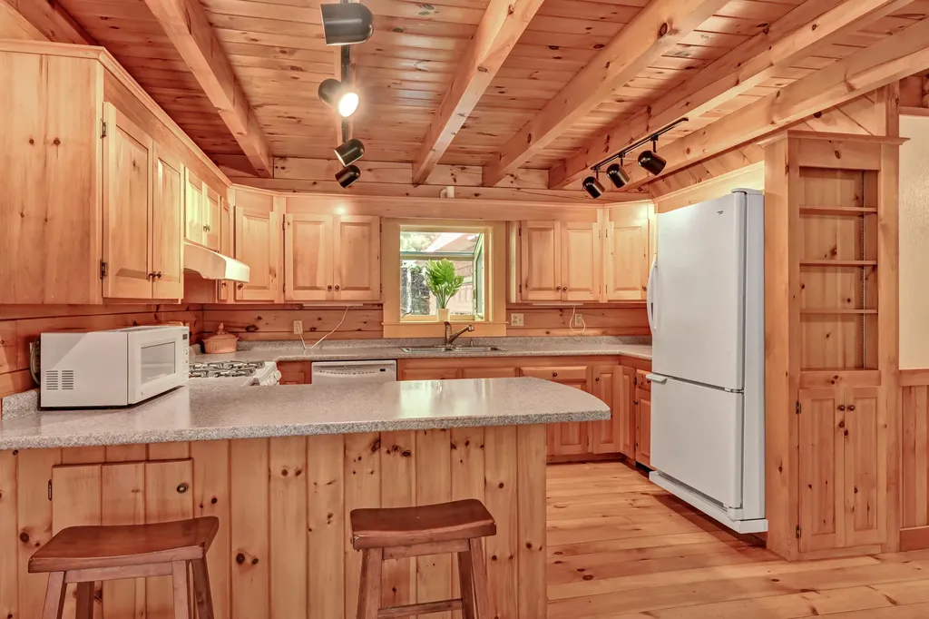 195 Old Quarry Road Farmington ME 04938