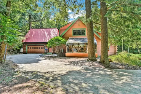195 Old Quarry Road Farmington ME 04938
