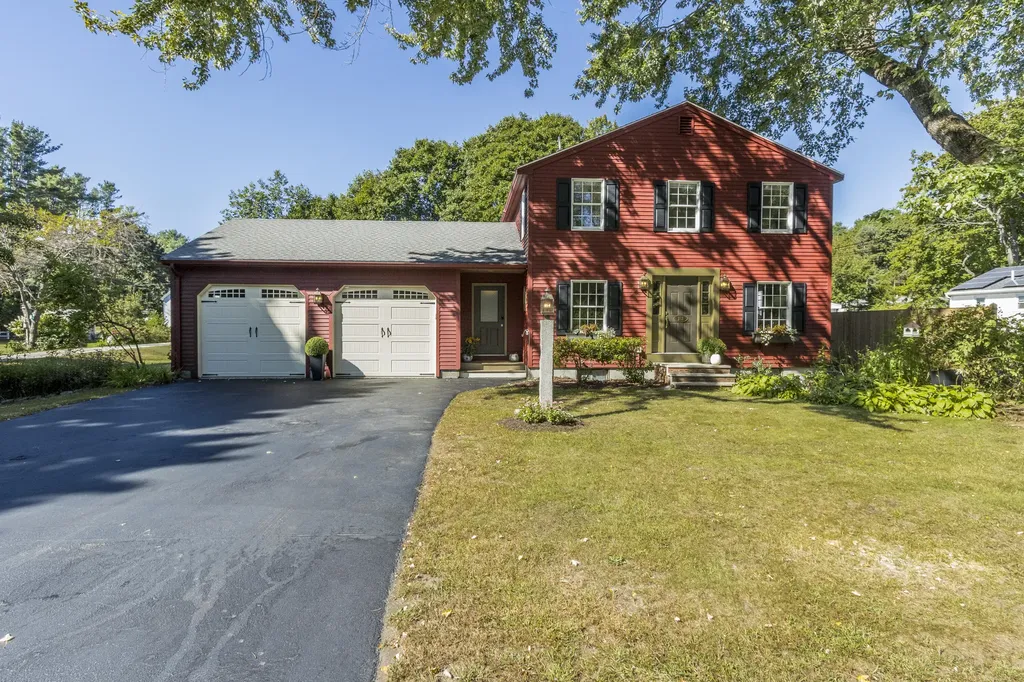 253 Black Point Road Scarborough ME 04074