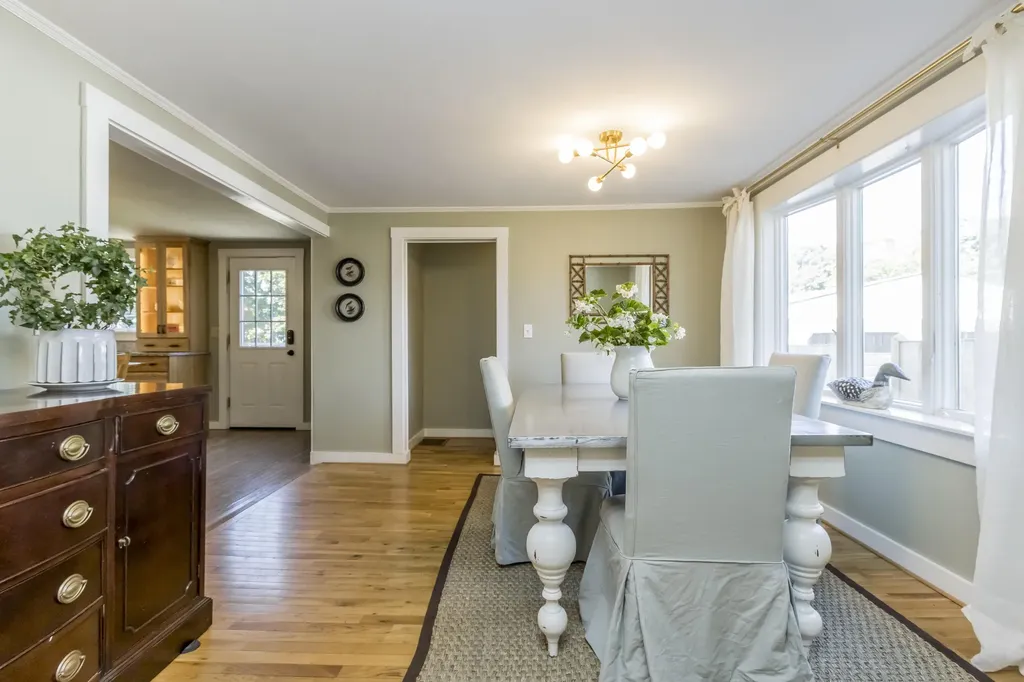 253 Black Point Road Scarborough ME 04074