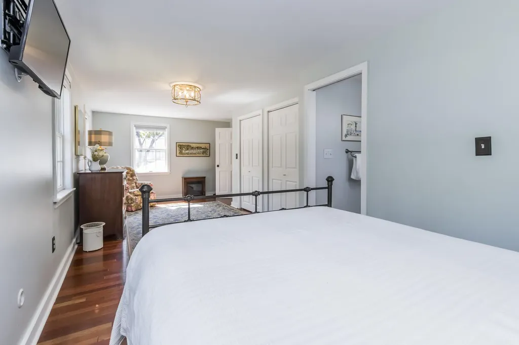 253 Black Point Road Scarborough ME 04074
