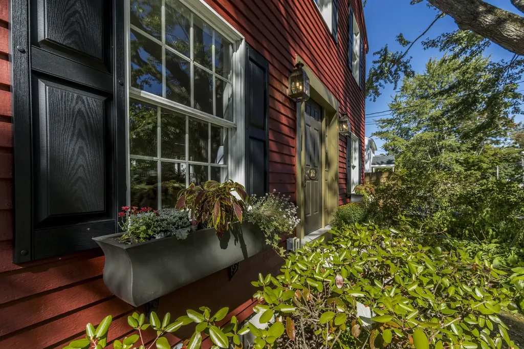 253 Black Point Road Scarborough ME 04074
