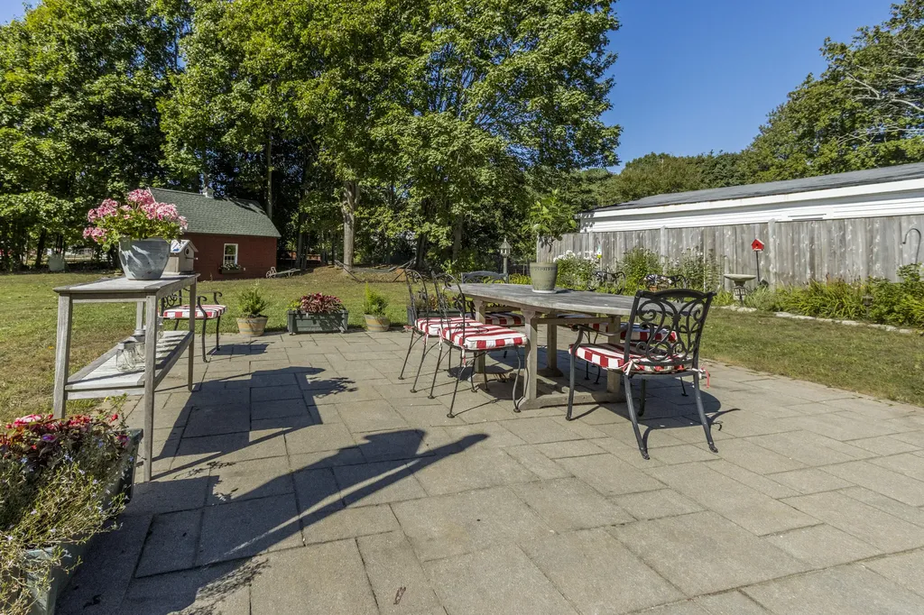 253 Black Point Road Scarborough ME 04074