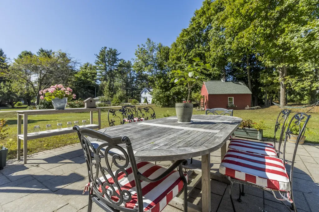 253 Black Point Road Scarborough ME 04074